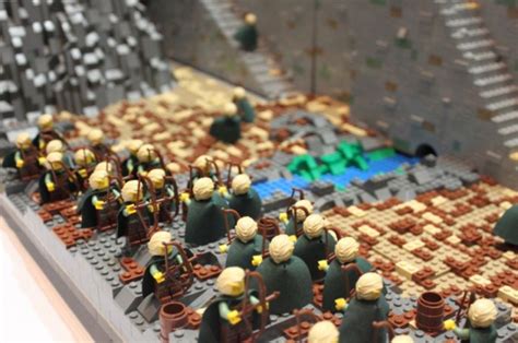 The Battle Of Helm’s Deep Recreated in Lego | Others