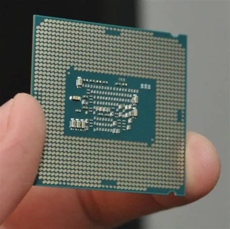 Intel Pentium G4600: A Surprising 3.6GHz Kabylake CPU For $90 - Phoronix