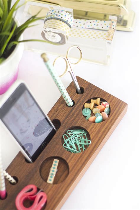 How To Make Your Own DIY Wooden Desk Caddy