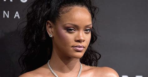 What’s Rihanna’s Last Name? Star Posts Savage Fenty Meme On Instagram