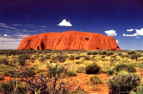 Images Cart: Ayers Rock in Uluru National Park Australia