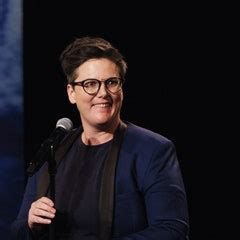 Watch Hannah Gadsby's TED Talk on Having Autism and Breaking Comedy | WIRED