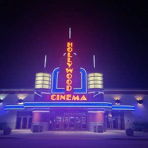 Marcus Appleton East Cinema - All You Need to Know BEFORE You Go