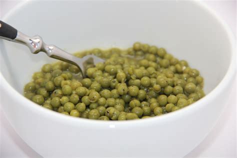 This little recipe uses canned peas, which should be a travesty. And it is. EXCEPT when you just ...