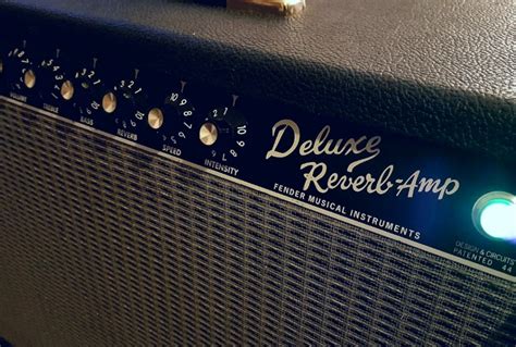 Fender Deluxe Reverb Reissue Review: An In-depth Look - Guitar Space