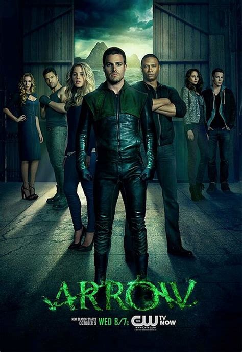 ‘Arrow’ Season 2 Poster Highlights the Cast, Not the Abs