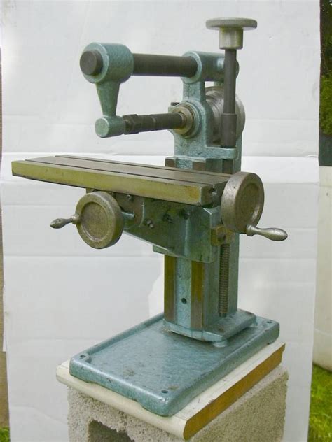 A Mini-Mill Project; Early Days. | Milling machine, Machine shop, Milling machines