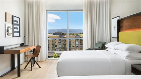 Hotel Rooms and Suites in Mountain View, CA | Hyatt Centric Mountain View