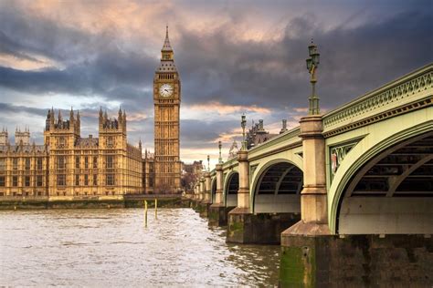 The Hidden Secrets of Westminster Bridge — London x London