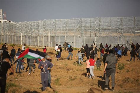 Gaza rehearses for 1 million at the fence next week, as Israel kills two more men – Mondoweiss