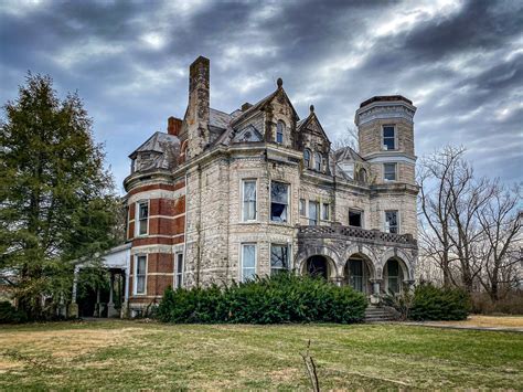 Historic Castle goes to Auction Harrodsburg, Kentucky - bluegrassteam