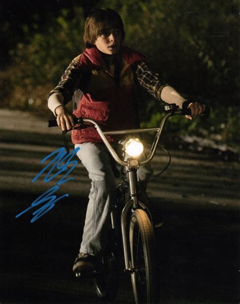 Noah Schnapp Signed 8x10 Photo Stranger Things Will 4 - Memorabilia For ...