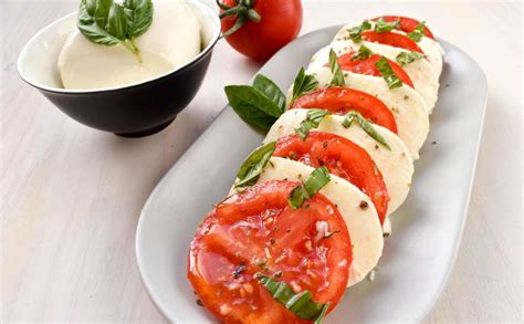 Insalata caprese - Italian Spoon