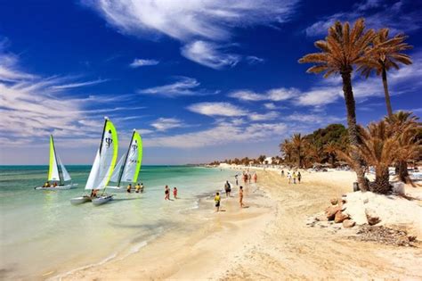 The Incredible Islands and Beaches of Tunisia | Tunisia Guide