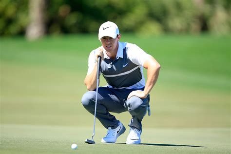 Rory McIlroy changes putting grip - GolfPunkHQ