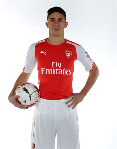 Pictures: Gabriel in Arsenal colours | News | Arsenal.com