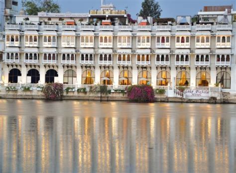 LAKE PICHOLA HOTEL (Udaipur, Rajasthan) - Hotel Reviews, Photos, Rate ...