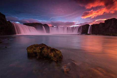 Why Iceland is the Perfect Place for Midnight Sun Photography | Iceland ...