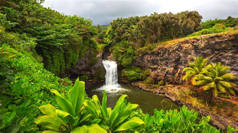 What Are the Best Waterfalls in Hawaii? - Next Vacay