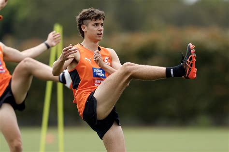 GWS draftee Darcy Jones suffers ACL tear in VFL debut - AFL News - Zero ...