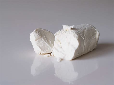 Goat Cheese for Babies - First Foods for Baby - Solid Starts