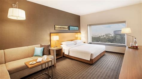 Modern Upscale Business Hotel in Hyderabad | Hyatt Place Hyderabad Banjara Hills