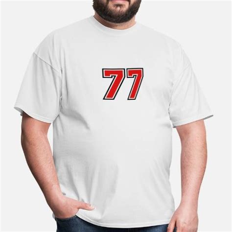 77 sports jersey football number Men's T-Shirt | Spreadshirt