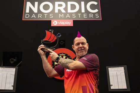 Peter Wright returns to the winner's circle at the Nordic Darts Masters ...