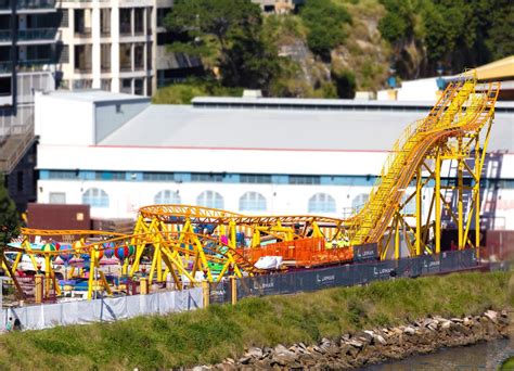 First Sneak Peek at Luna Park's New Rides!!! - North Sydney Living