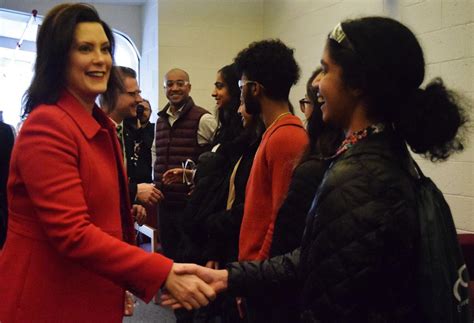 Governor Gretychen Whitmer toured Oakland Community College - Integrated Systems Technologies