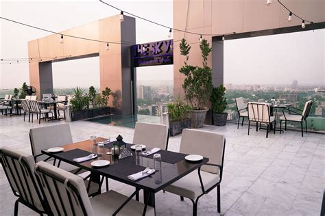 The Skye is the Best Rooftop Restaurant on the Basis of Amenities and Food in 2021 | Rooftop ...