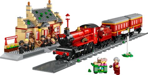 LEGO Harry Potter Hogwarts Express & Hogsmeade Station (76423) First ...