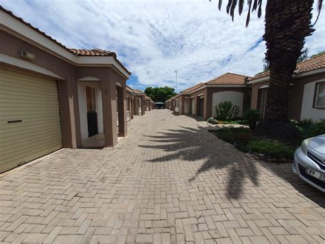 Townhouses for sale in Polokwane : Polokwane Property : Property24.com ...