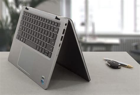 Dell Latitude 14 7430 (2-in-1) review | LaptopMedia.com