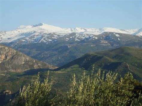 Veleta Peak guided ascent in Sierra Nevada. 1-day trip. UIMLA guide