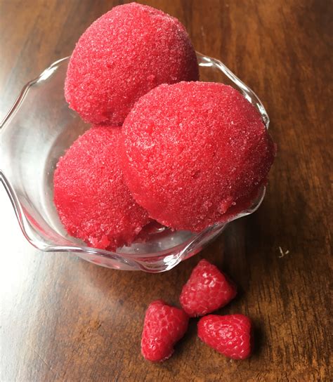 Frosé sorbet (no-churn) – Pinch of Wholesome
