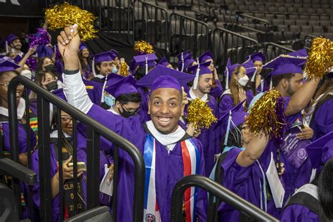 Hunter College on Twitter: "Congratulations, Hunter College Class of 2022! Your commencement, in ...