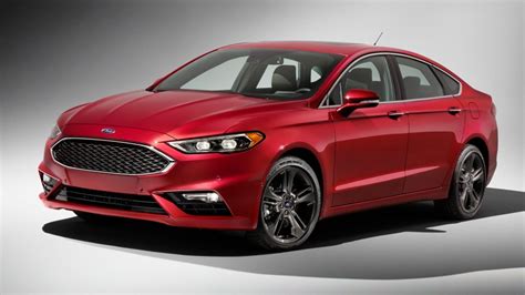 The Facelifted 2017 Ford Fusion Gets Sporty With A 325 HP Twin-Turbo V6