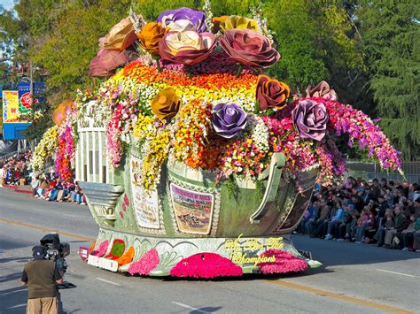 Rose Parade ~ Typical Float...covered with fresh flowers. | CALIFORNIA ~~favorite places in my ...