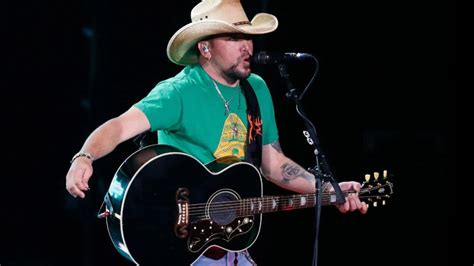 Jason Aldean responds to backlash over song lyrics at Cincinnati concert