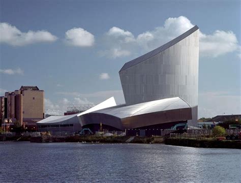 Riszky Nurseno: Imperial War Museum North, the British War Museum ...