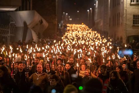 Edinburgh's Torchlight Procession: Best images from the 2019 'river of ...