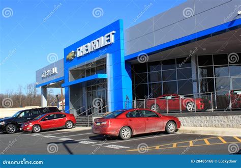 Car Dealership Showroom Editorial Stock Photo - Image: 28485168