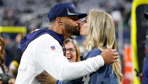 Dak Prescott and Girlfriend Call It Quits