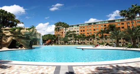 The 30 Best College Pools - College Rank | Nova southeastern university, Colleges in florida ...
