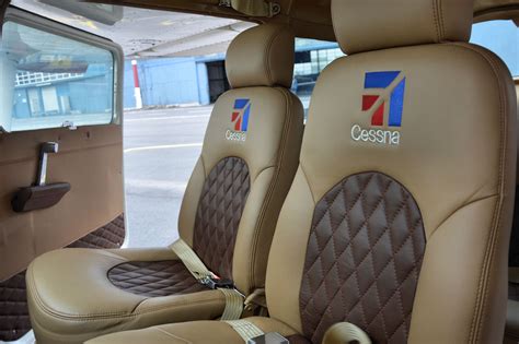 Cessna 172 Seat Covers - Velcromag