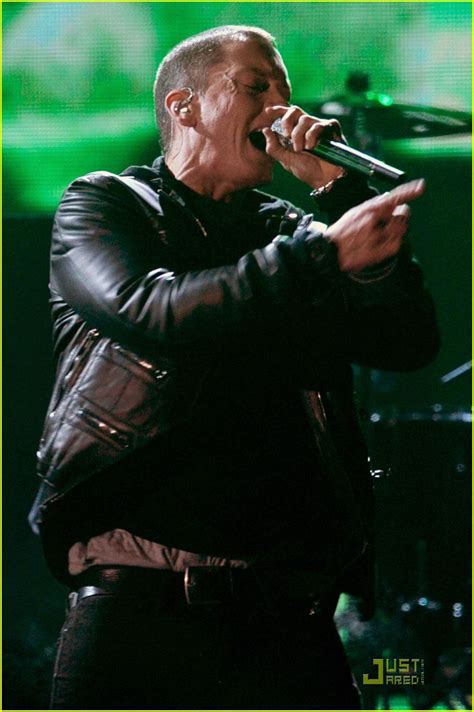 Rihanna: Grammy Performance with Eminem & Dr. Dre!: Photo 2519482 ...