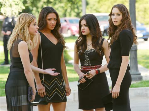 Mark 10 Years of 'Pretty Little Liars' With These 7 Iconic Moments