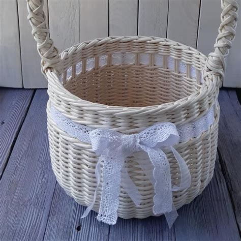 Handwoven wedding basket White wicker basket with handle and | Etsy in ...