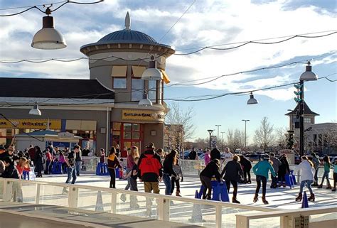 20+ Top Outdoor Ice Rinks in Colorado | Ice Skating in Wintertime